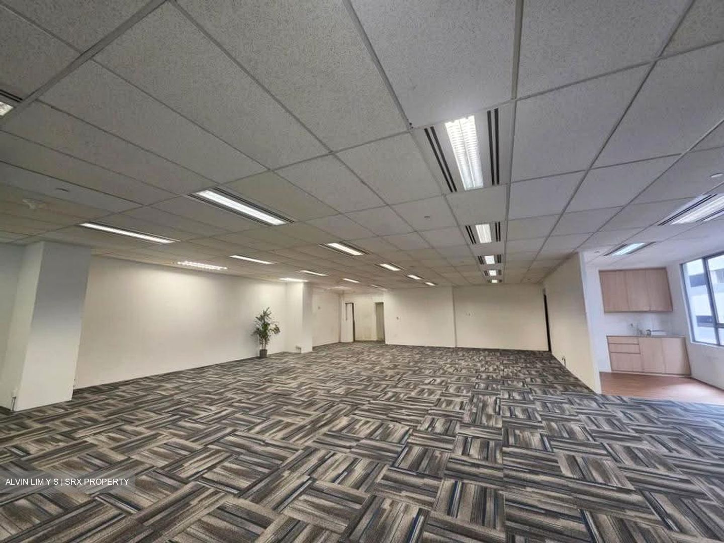 MYP Plaza (D1), Office #638105681